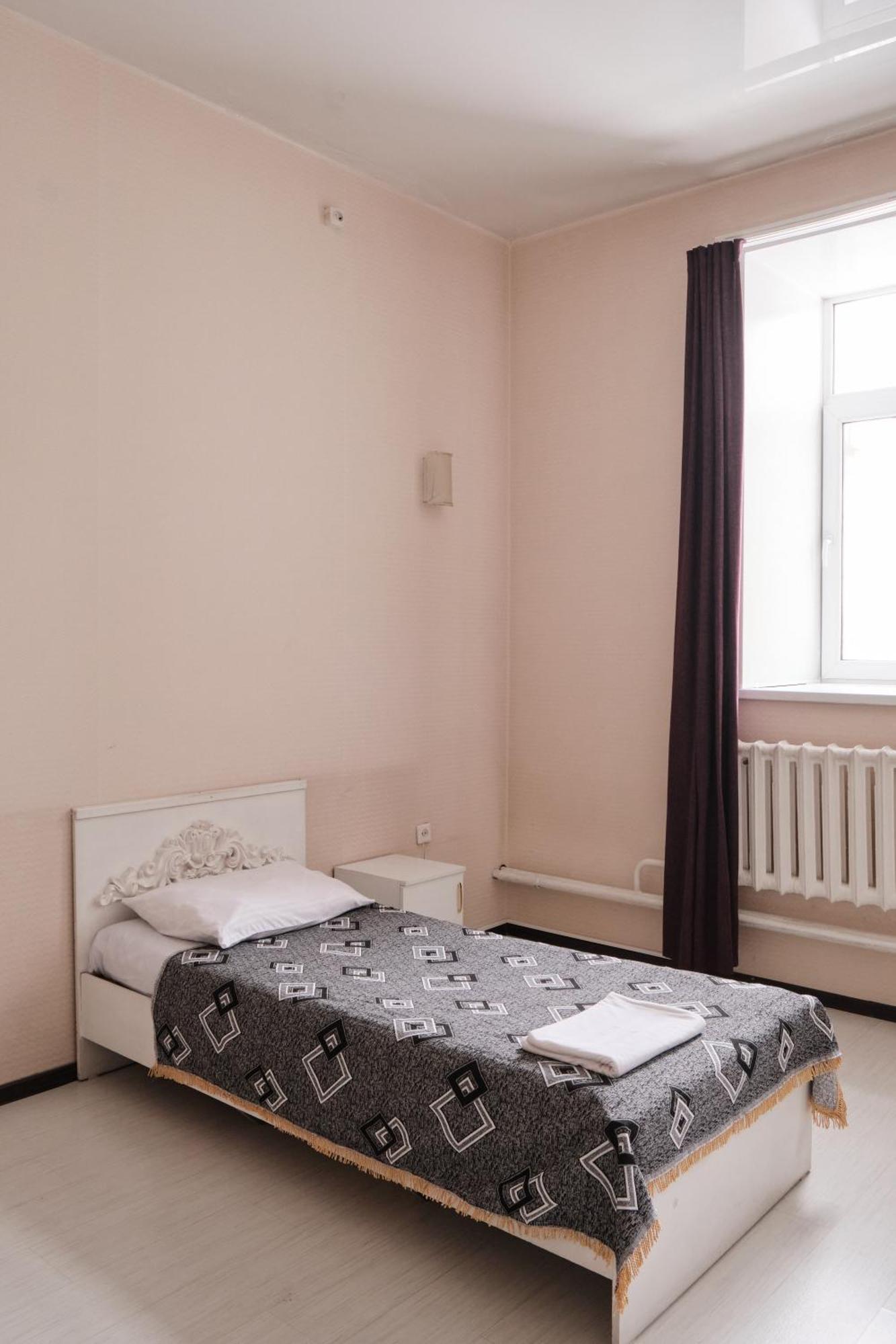 Hotel Europa Semey Exterior foto